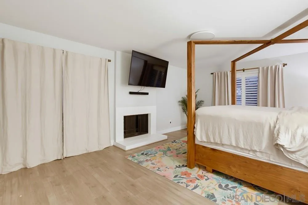 8140 Hillandale San Diego, CA 92120