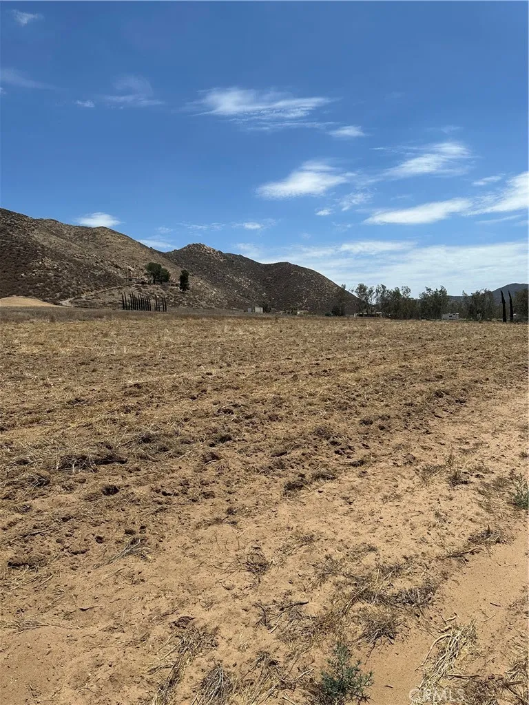 Cora Lee Lane Hemet, CA 92543