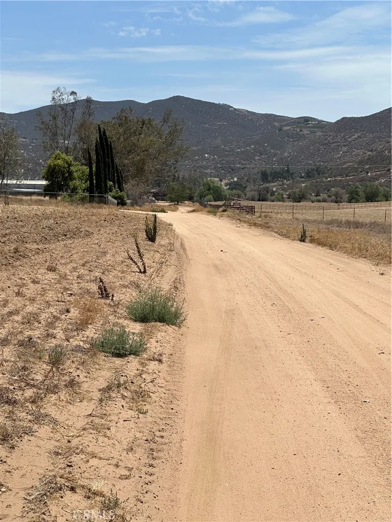 Cora Lee Lane Hemet, CA 92543