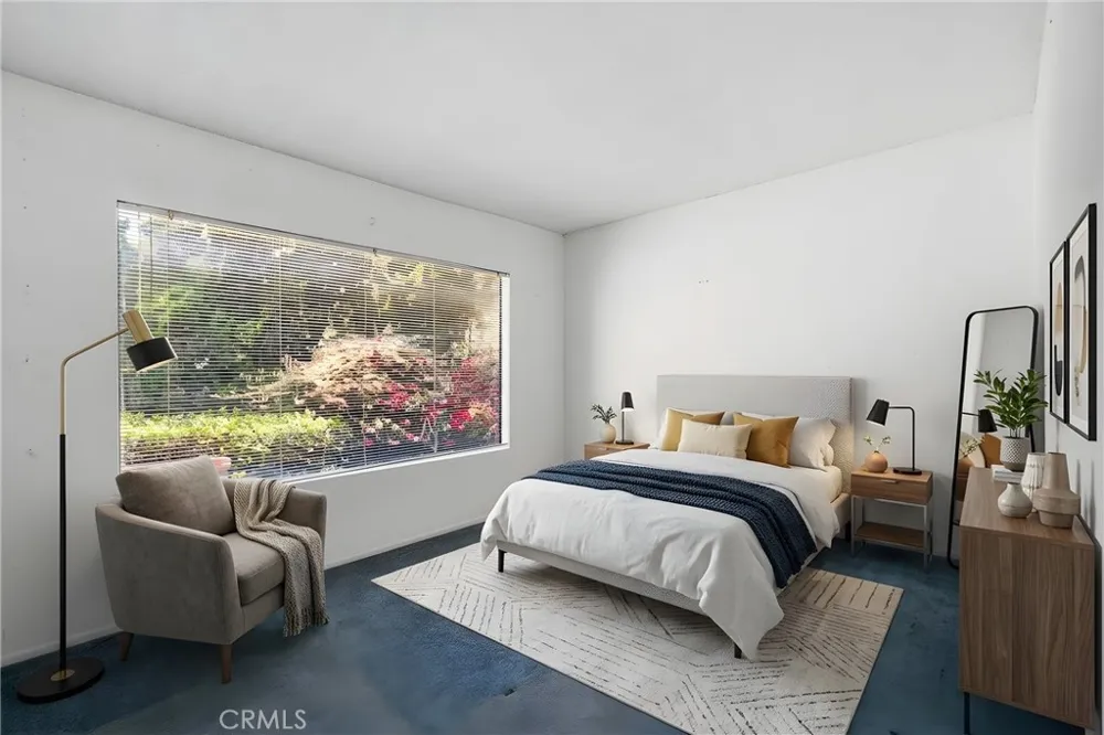 2 Prado #32 Irvine, CA 92612