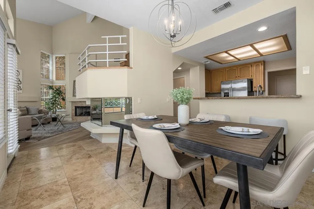 12672 Springbrook Dr. #E San Diego, CA 92128