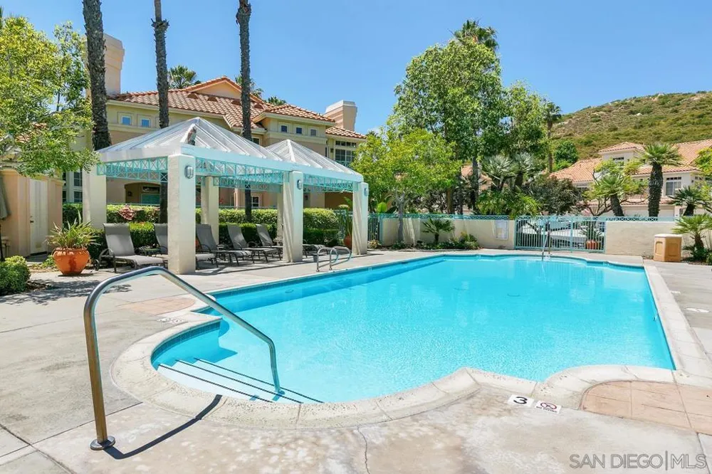12672 Springbrook Dr. #E San Diego, CA 92128