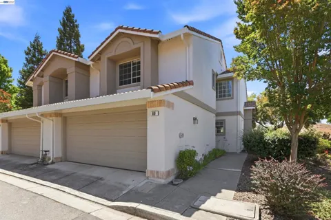 60 Joya Ln