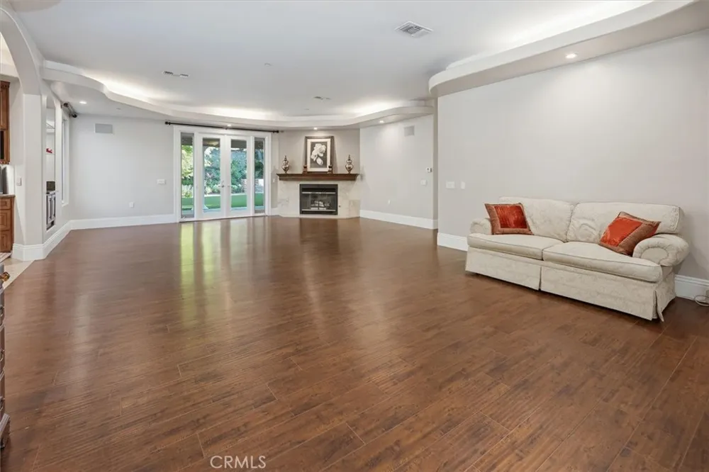 26631 Loop Avenue Canyon Country, CA 91387