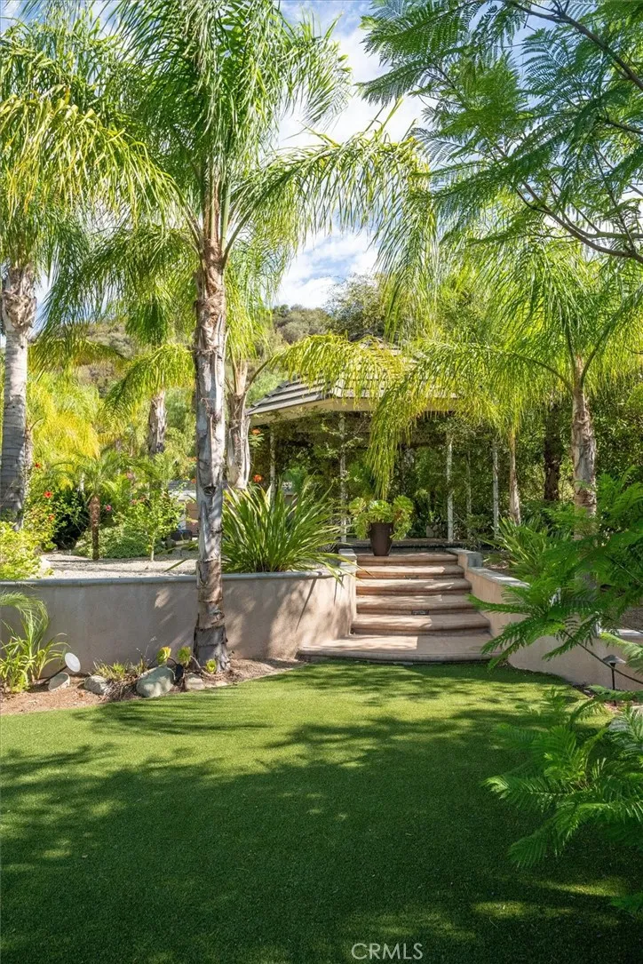 26631 Loop Avenue Canyon Country, CA 91387