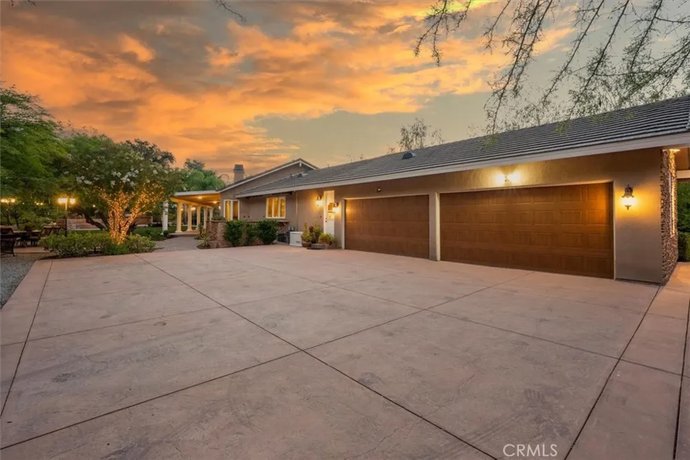 26631 Loop Avenue Canyon Country, CA 91387