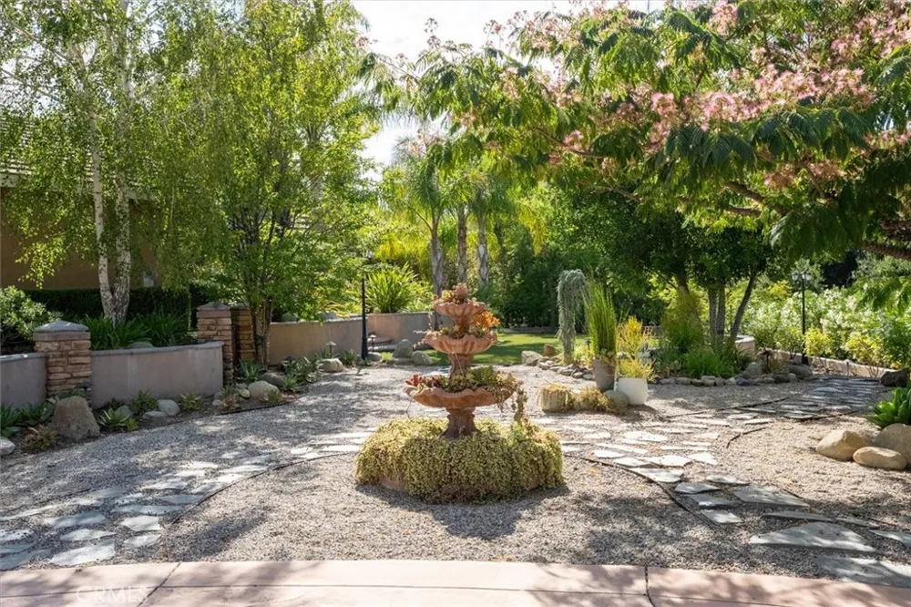 26631 Loop Avenue Canyon Country, CA 91387