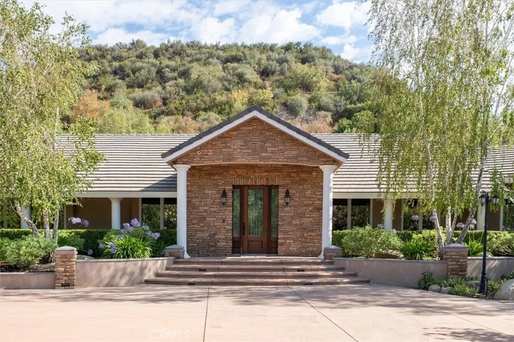 26631 Loop Avenue Canyon Country, CA 91387