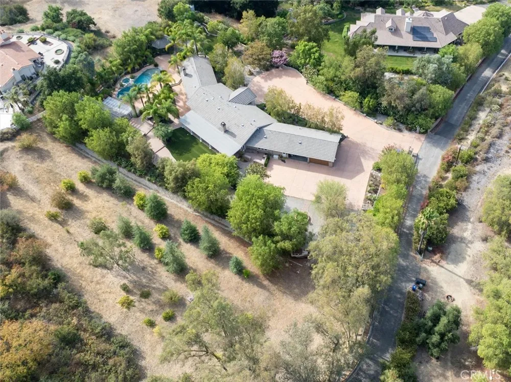 26631 Loop Avenue Canyon Country, CA 91387