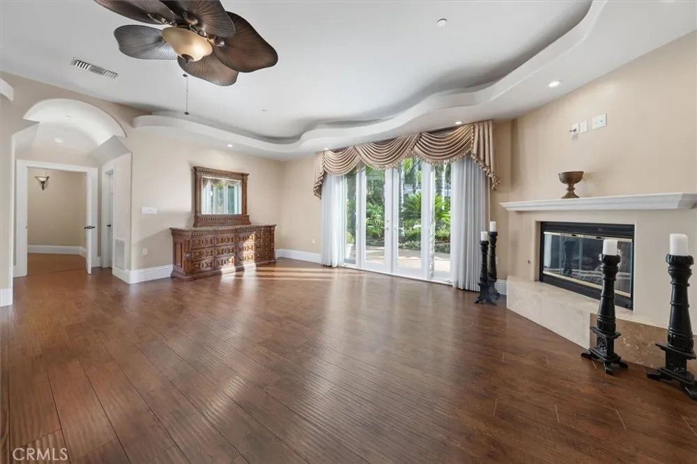 26631 Loop Avenue Canyon Country, CA 91387