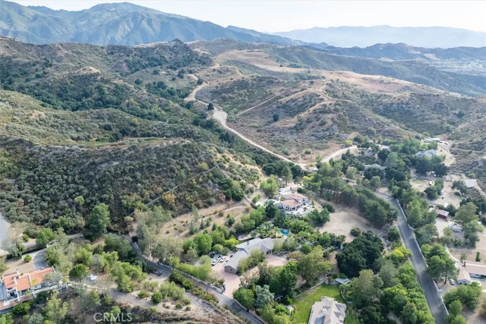26631 Loop Avenue Canyon Country, CA 91387