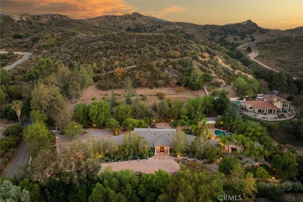 26631 Loop Avenue Canyon Country, CA 91387