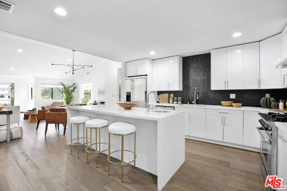 3526 Kelton Avenue Los Angeles, CA 90034