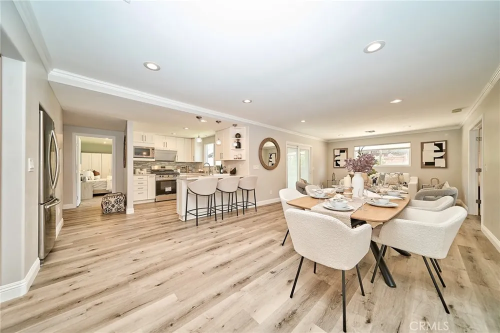 21725 Lost River Diamond Bar, CA 91765