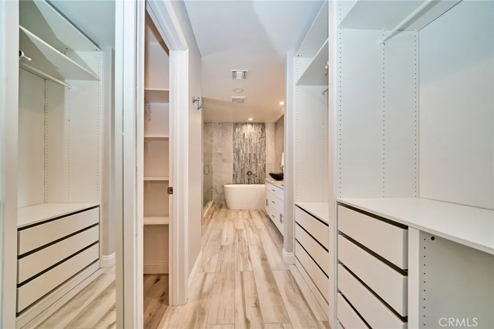 21725 Lost River Diamond Bar, CA 91765