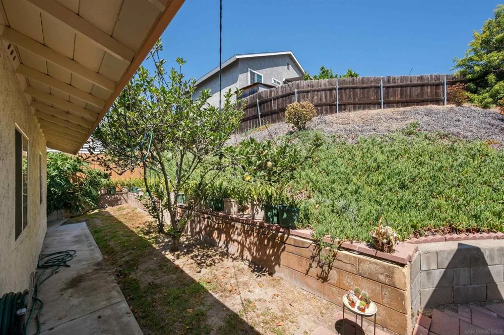 6920 Simi Place San Diego, CA 92139