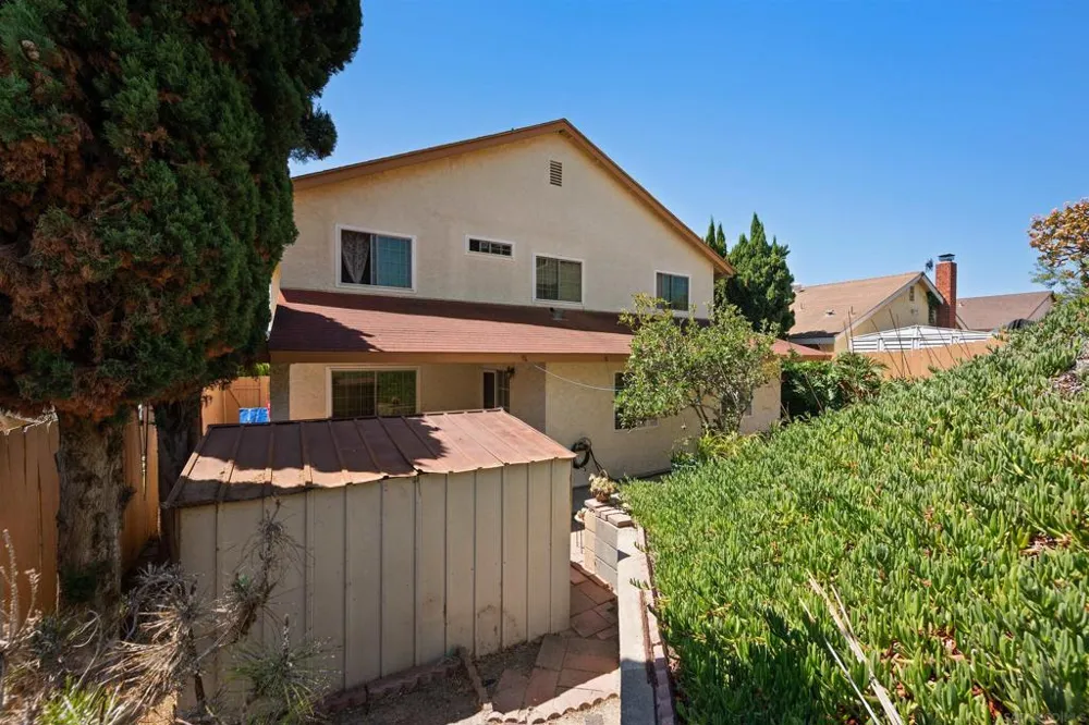 6920 Simi Place San Diego, CA 92139