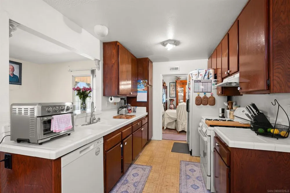 6920 Simi Place San Diego, CA 92139