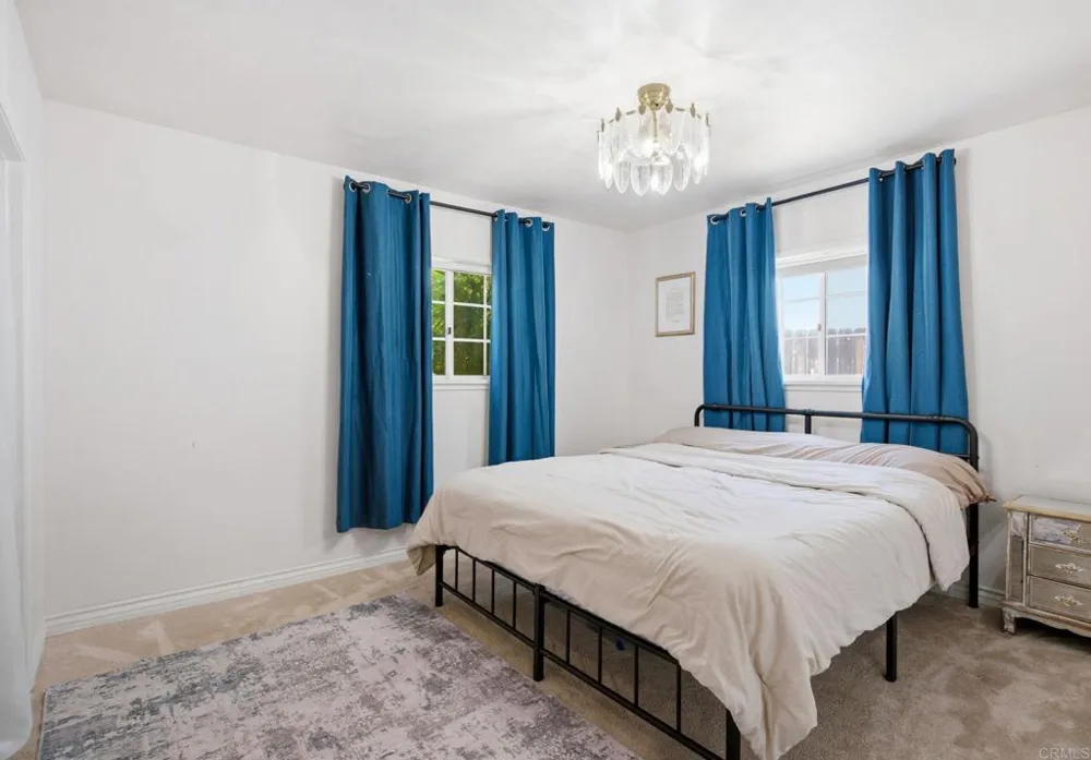 943 Park Hill Drive Escondido, CA 92025