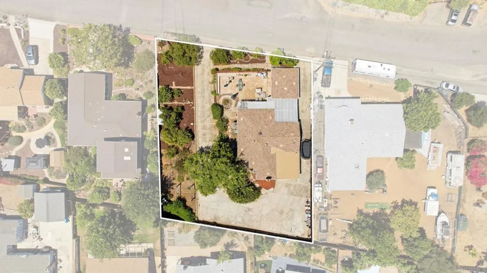 943 Park Hill Drive Escondido, CA 92025