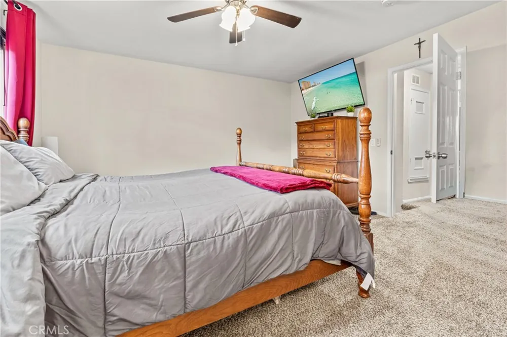43481 30th W #2 Lancaster, CA 93536