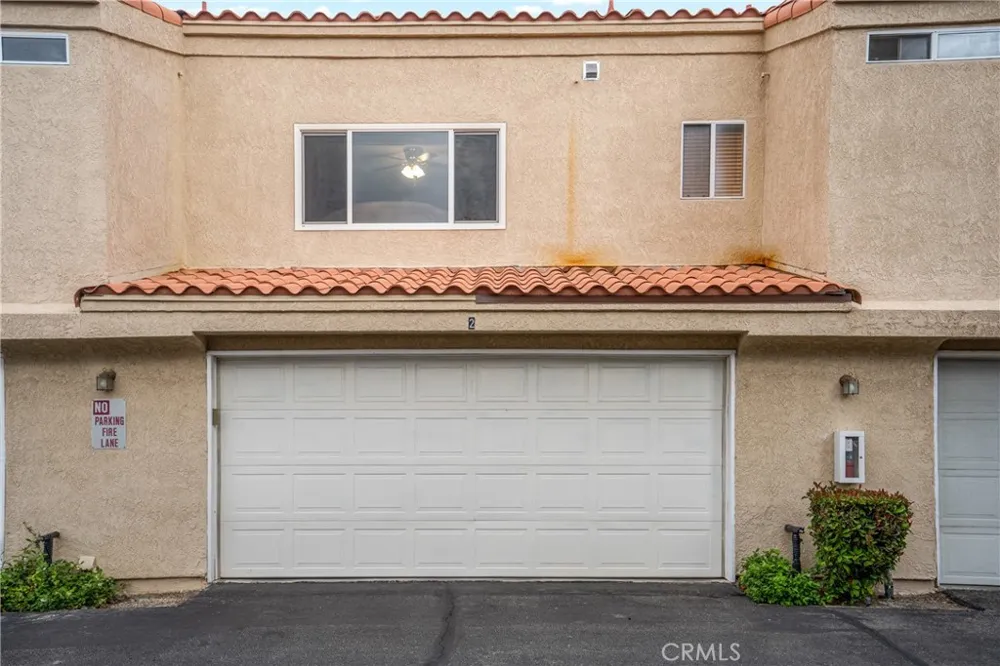 43481 30th W #2 Lancaster, CA 93536