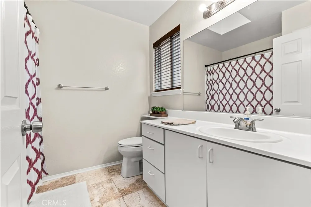 43481 30th W #2 Lancaster, CA 93536