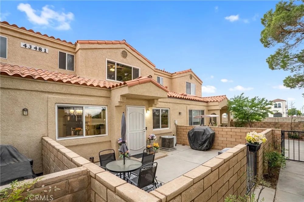43481 30th W #2 Lancaster, CA 93536