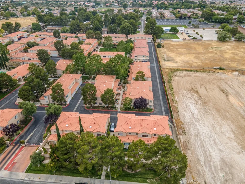 43481 30th W #2 Lancaster, CA 93536