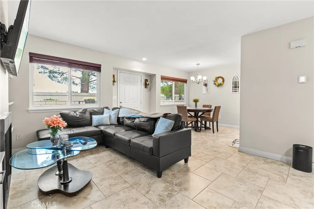 43481 30th W #2 Lancaster, CA 93536