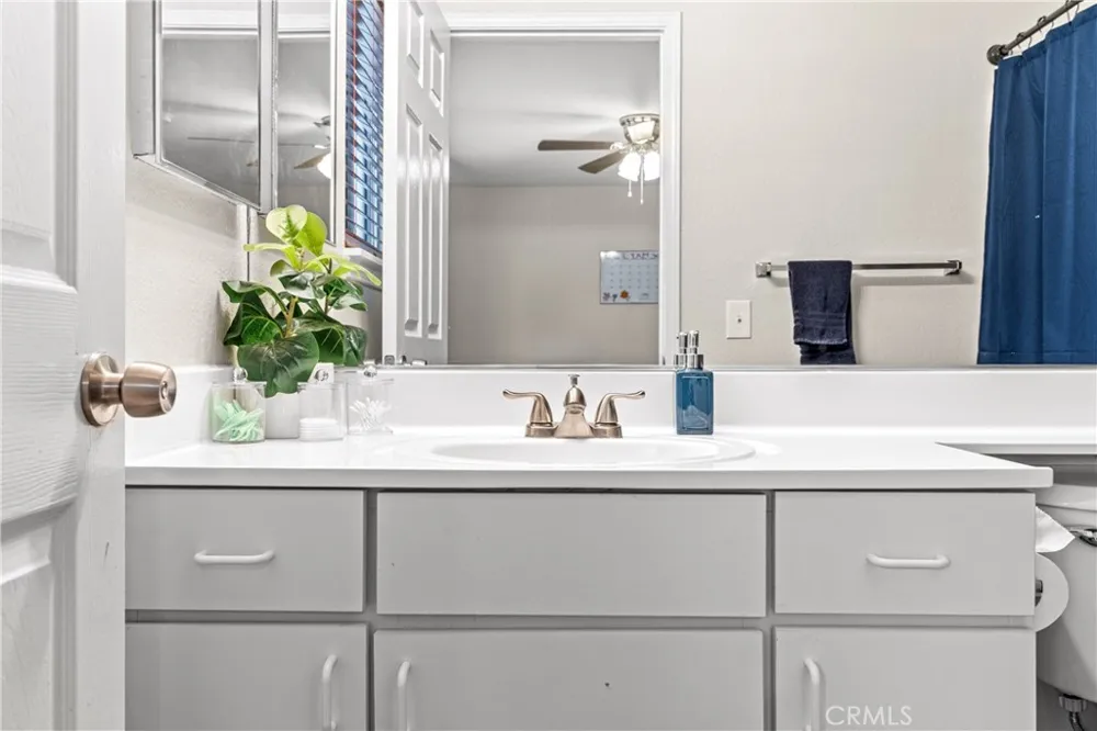 43481 30th W #2 Lancaster, CA 93536