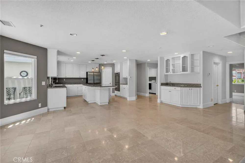 6220 Century Hill Riverside, CA 92506