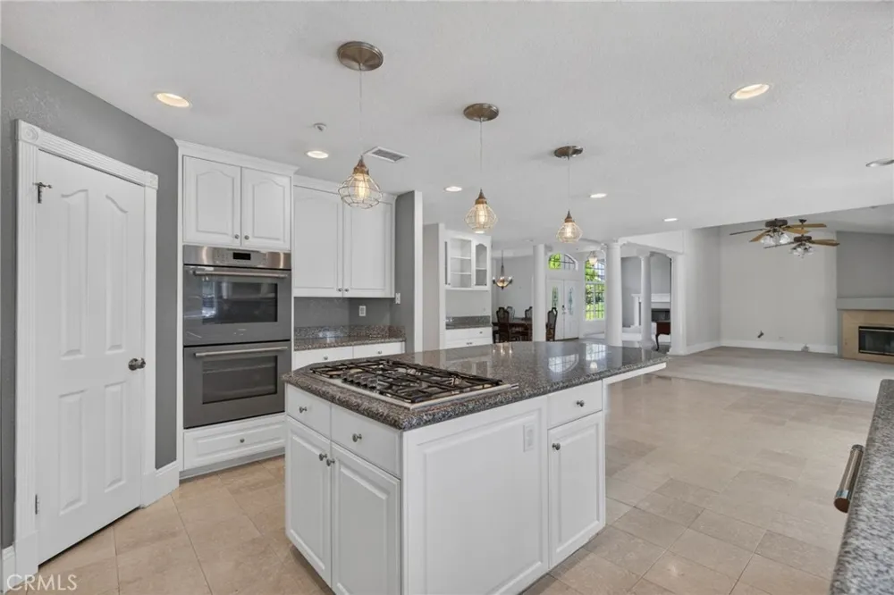 6220 Century Hill Riverside, CA 92506