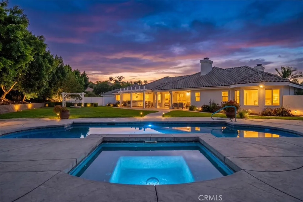 6220 Century Hill Riverside, CA 92506