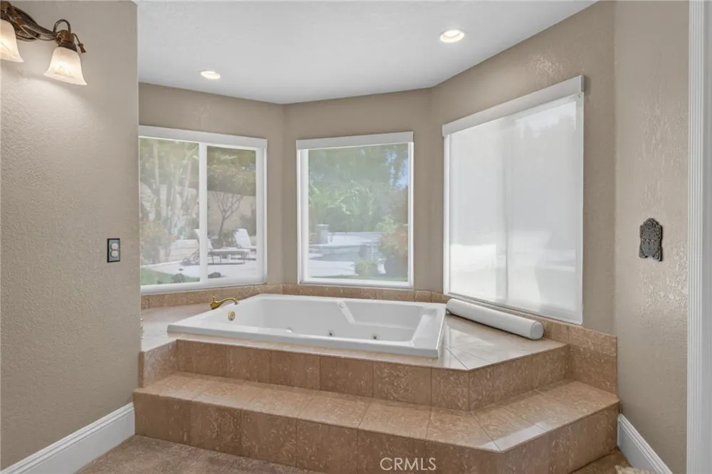 6220 Century Hill Riverside, CA 92506