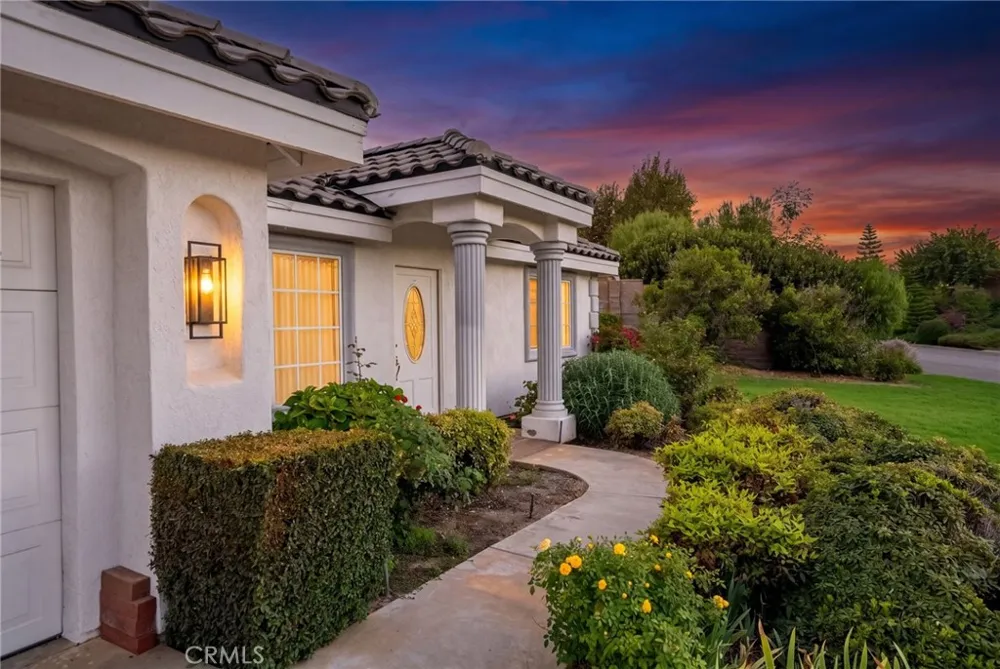 6220 Century Hill Riverside, CA 92506