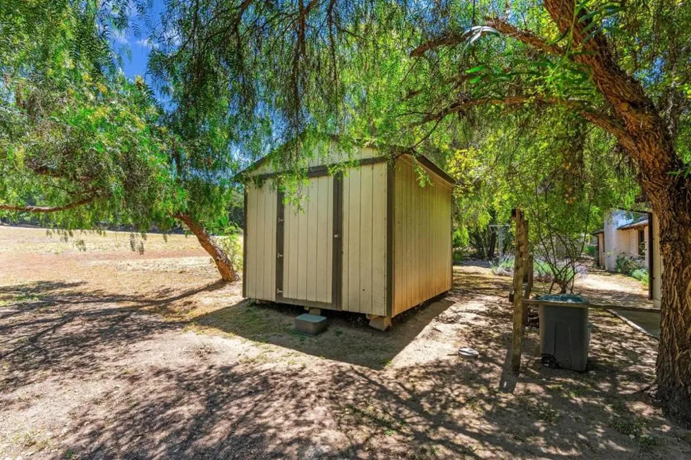 264 W Carmel Valley Road Carmel Valley, CA 93924