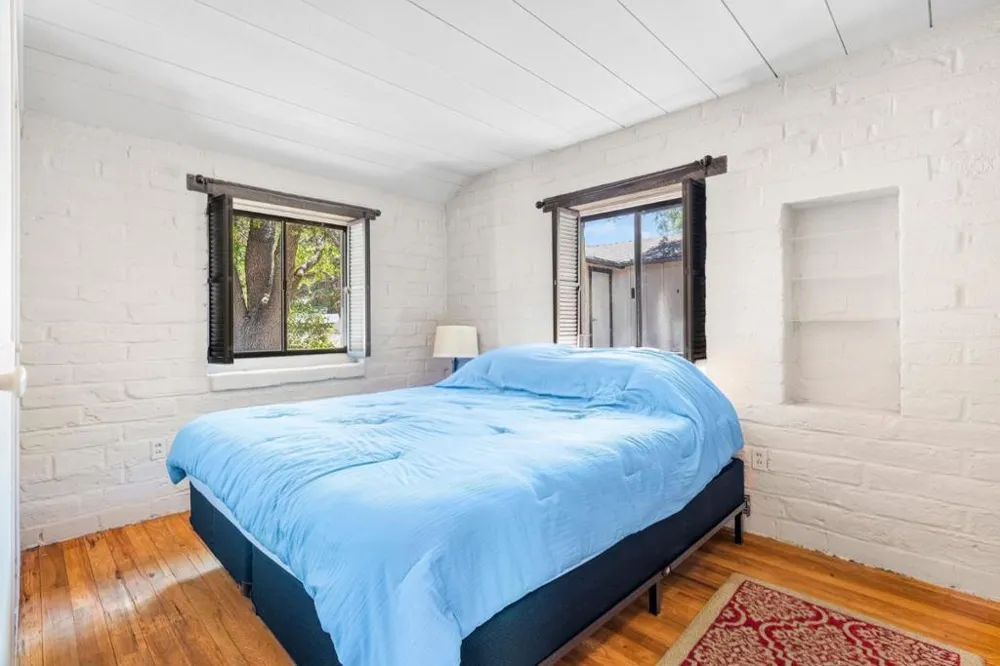 264 W Carmel Valley Road Carmel Valley, CA 93924