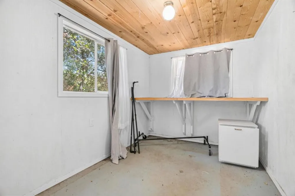 264 W Carmel Valley Road Carmel Valley, CA 93924
