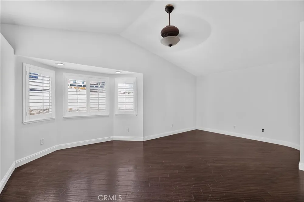 1503 Cresta Corona, CA 92879