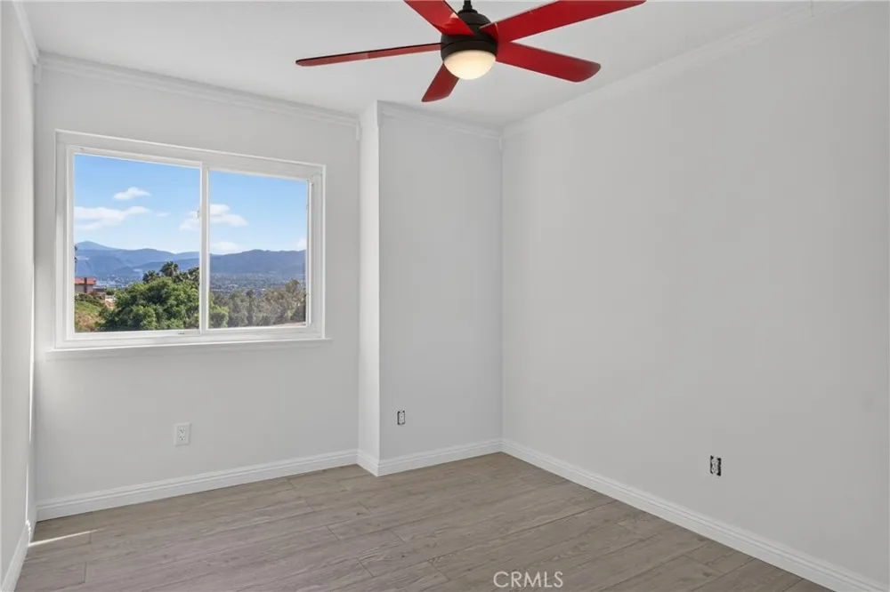 1503 Cresta Corona, CA 92879