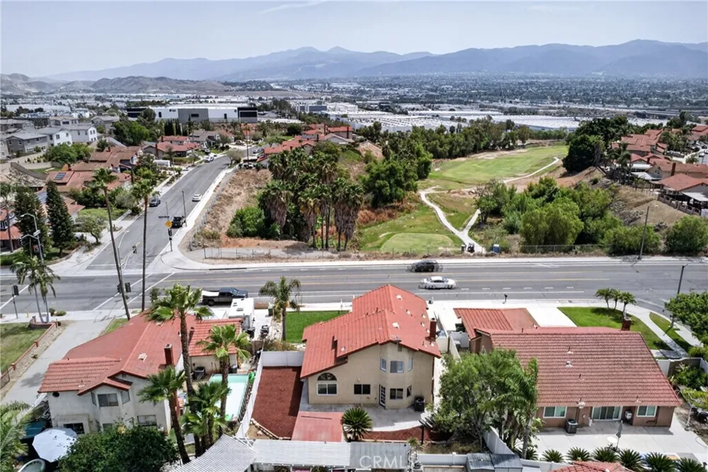 1503 Cresta Corona, CA 92879