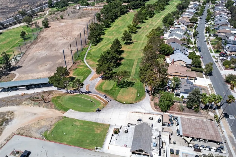 1503 Cresta Corona, CA 92879