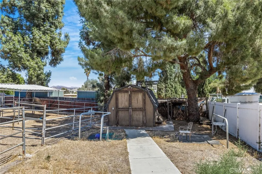 2383 Hialeah Circle Norco, CA 92860
