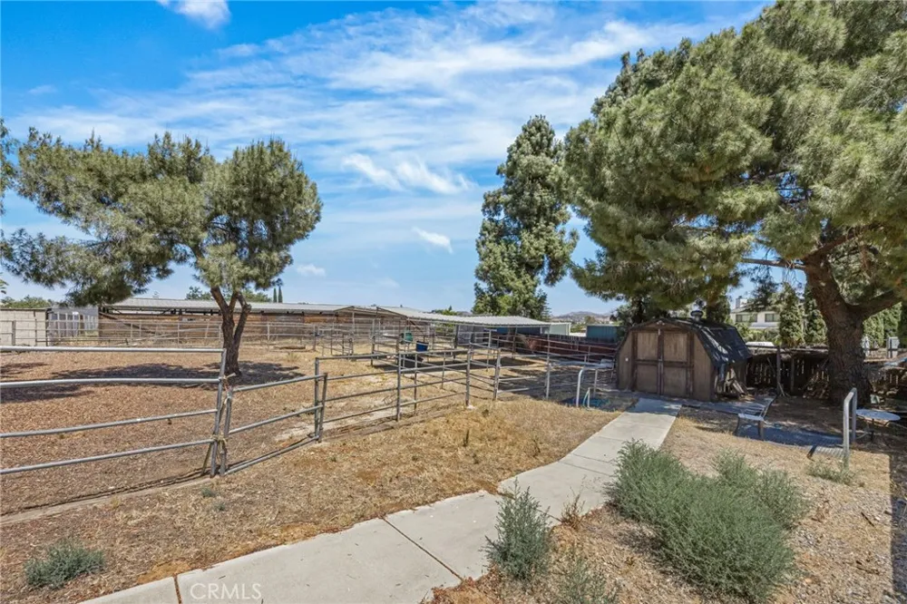 2383 Hialeah Circle Norco, CA 92860