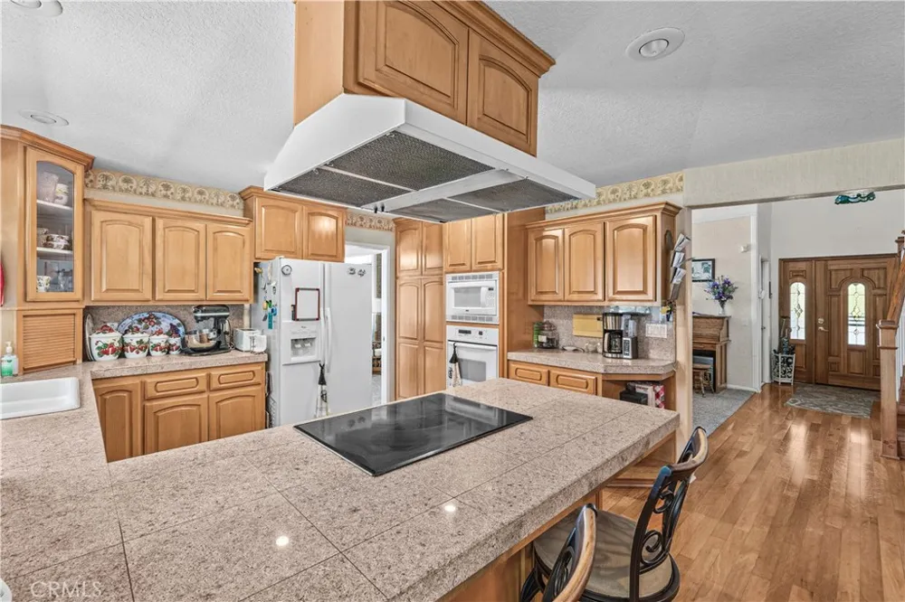 2383 Hialeah Circle Norco, CA 92860