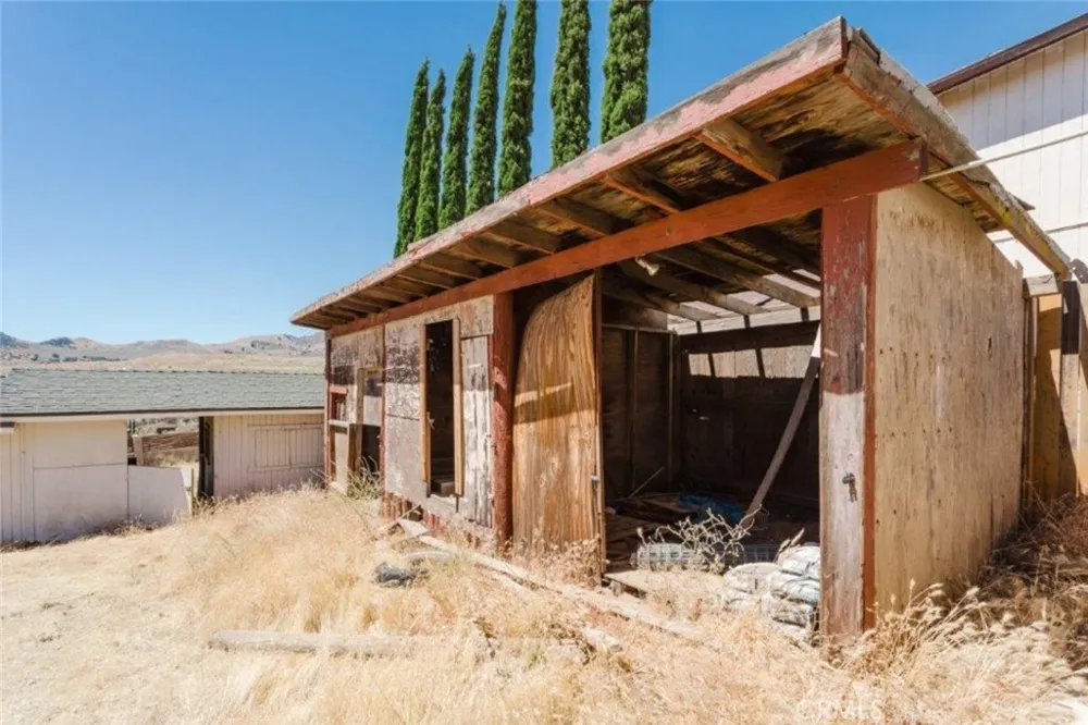 403 Cuddy Canyon Road Lebec, CA 93243
