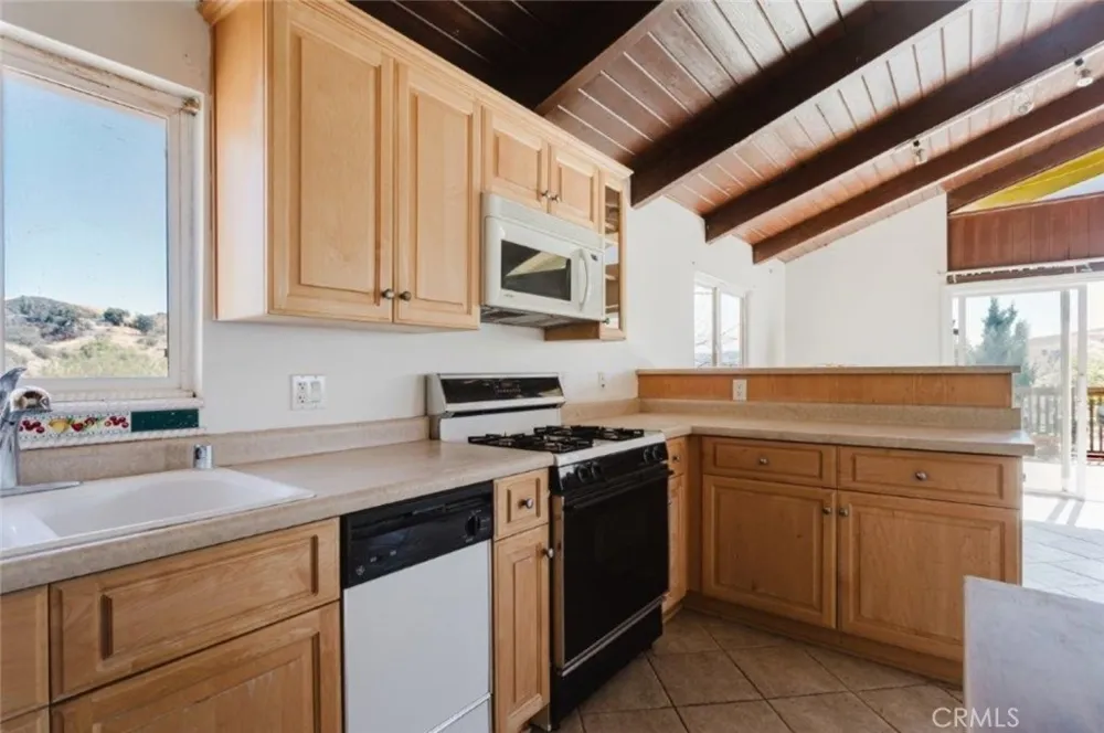 403 Cuddy Canyon Road Lebec, CA 93243