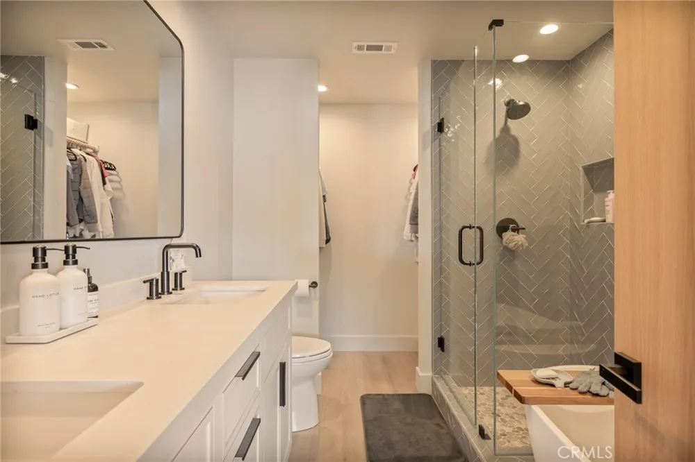 180 Ca-173 #41 Lake Arrowhead, CA 92352