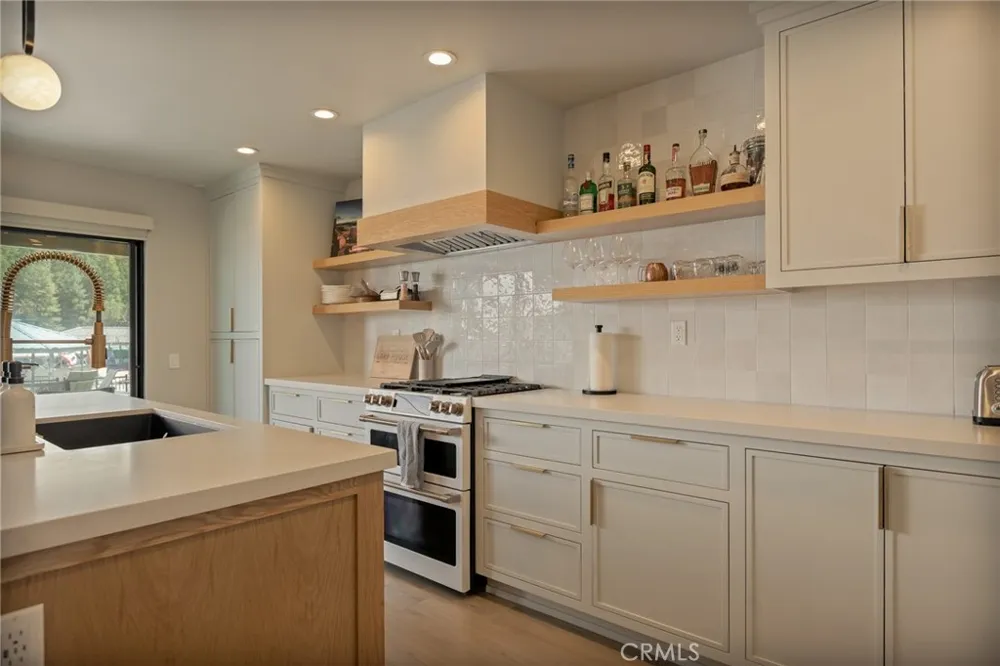 180 Ca-173 #41 Lake Arrowhead, CA 92352